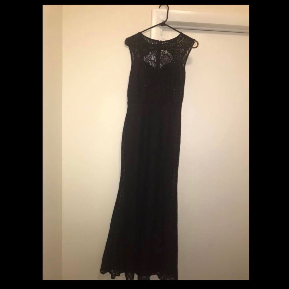 Black flower pattern prom/ formal dress